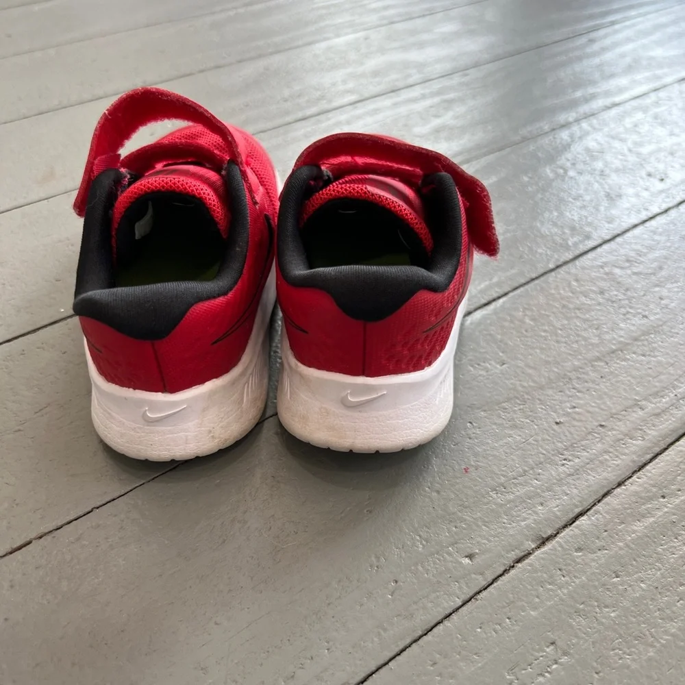 Nike sneakers kids 4C red Star runner 2 TDV boy toddler‎ casual comfort strap